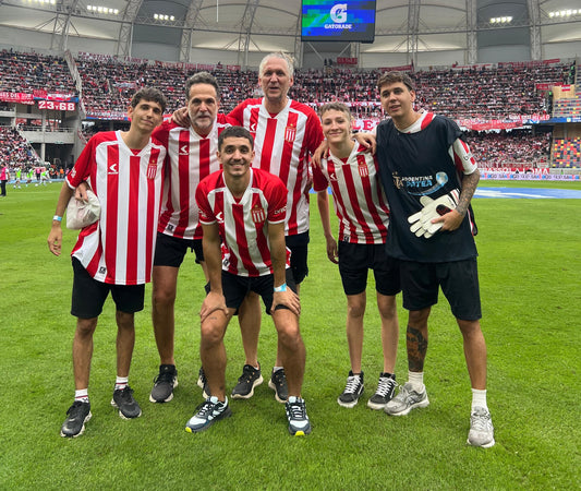 ¿Por qué Estudiantes festejó dos series de penales en la final contra Vélez?